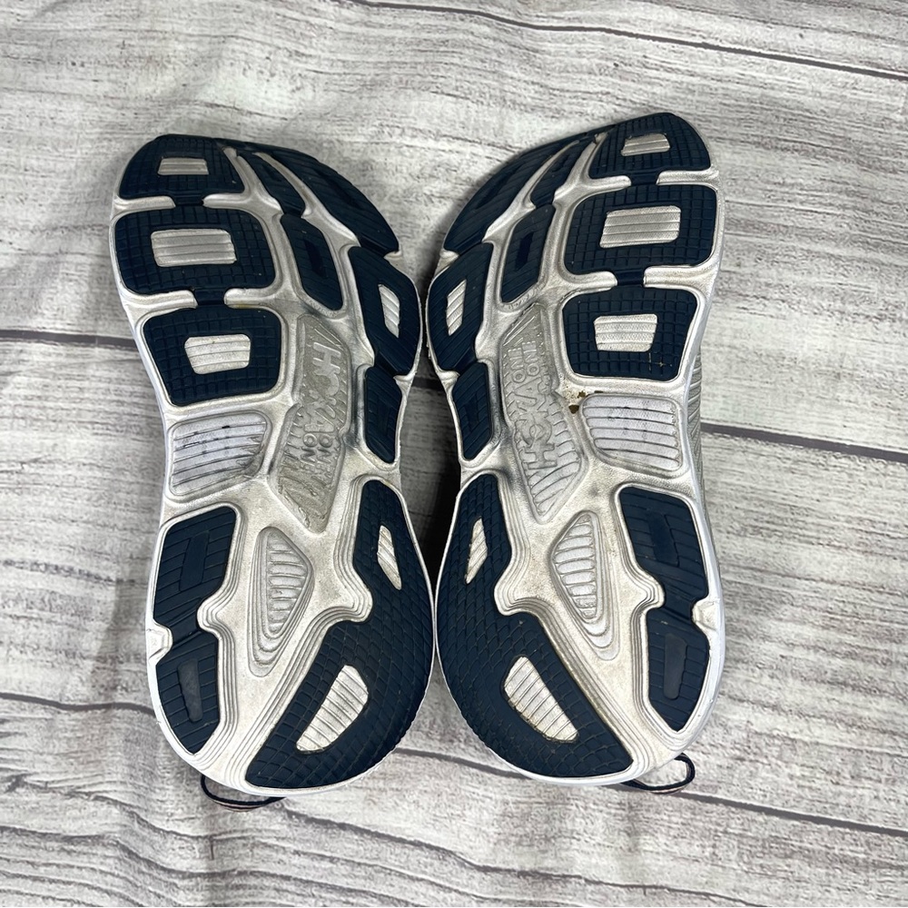 Hoka One One Women's 8 D (Wide) Bondi 7 Gray Running Shoes - Picture 6 of 7